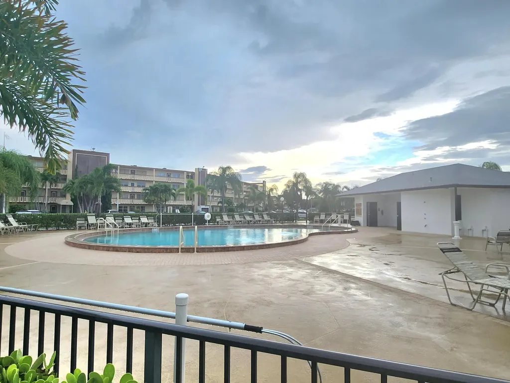 4053 Wolverton C Boca Raton FL 33434