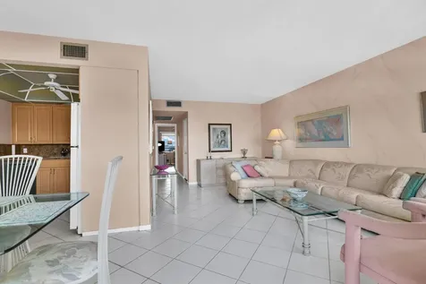 4053 Wolverton C Boca Raton FL 33434