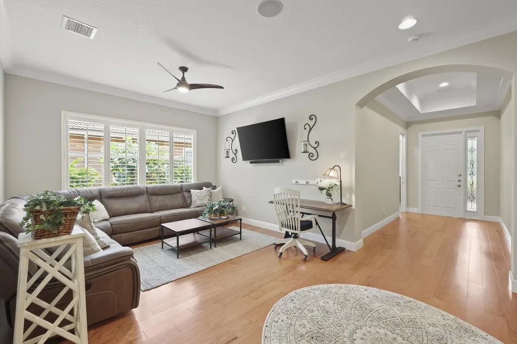 12181 Aviles Circle Palm Beach Gardens FL 33418
