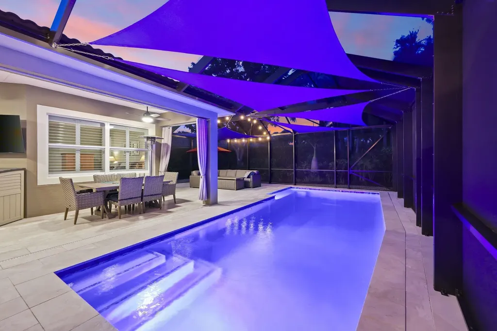 12181 Aviles Circle Palm Beach Gardens FL 33418