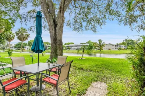 102 Westbury E Deerfield Beach FL 33442