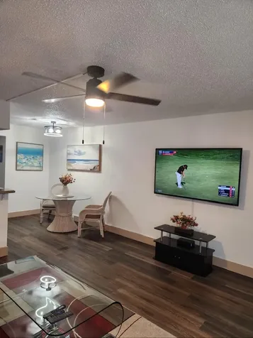 102 Westbury E Deerfield Beach FL 33442
