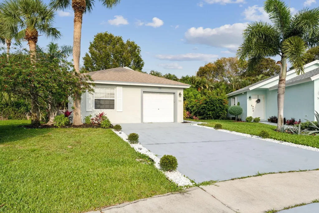 701 Key West Street Boynton Beach FL 33426
