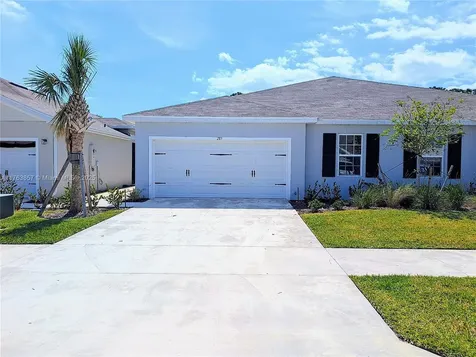285 Raspberry Road Fort Pierce FL 34981