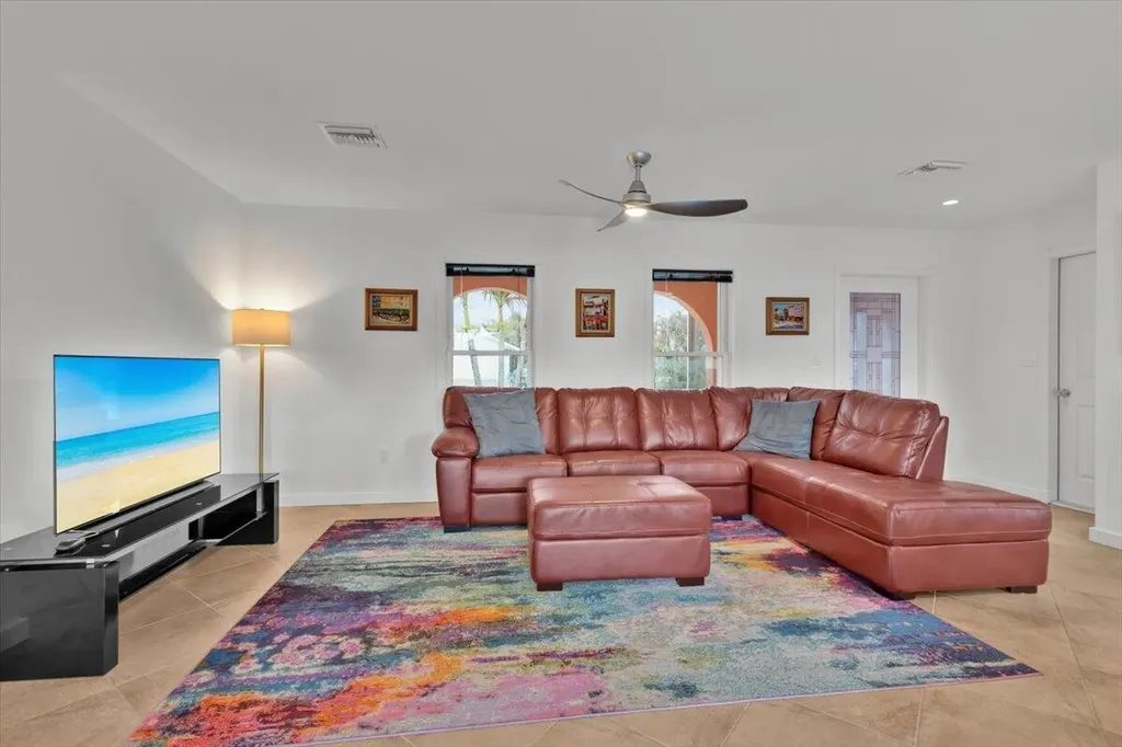 611 SE Harborview Drive Port St Lucie FL 34983