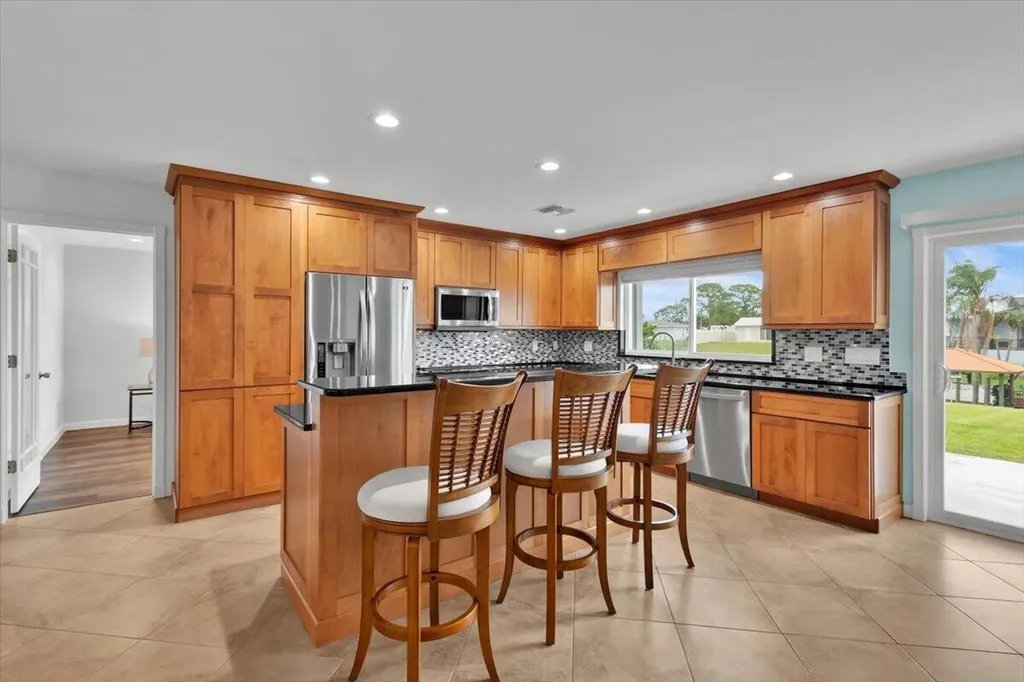 611 SE Harborview Drive Port St Lucie FL 34983