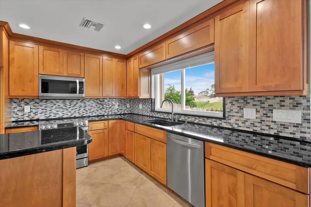 611 SE Harborview Drive Port St Lucie FL 34983