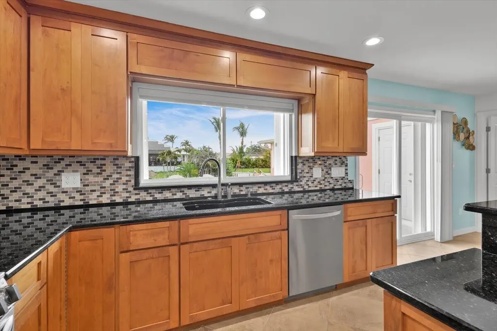 611 SE Harborview Drive Port St Lucie FL 34983