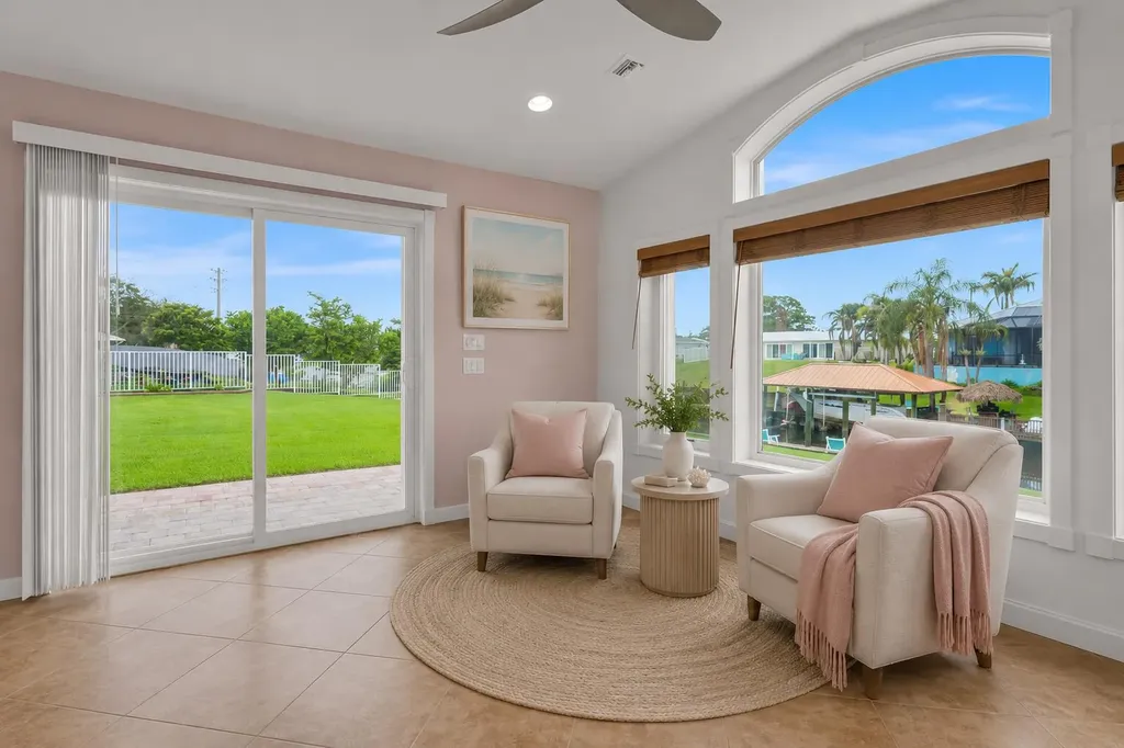 611 SE Harborview Drive Port St Lucie FL 34983