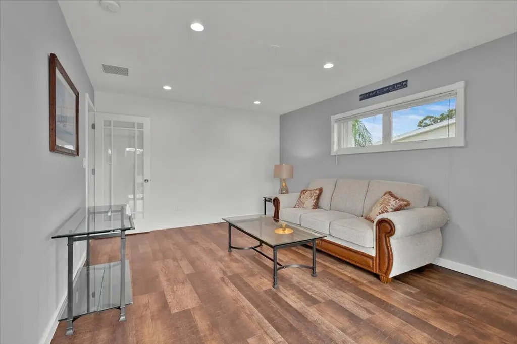 611 SE Harborview Drive Port St Lucie FL 34983