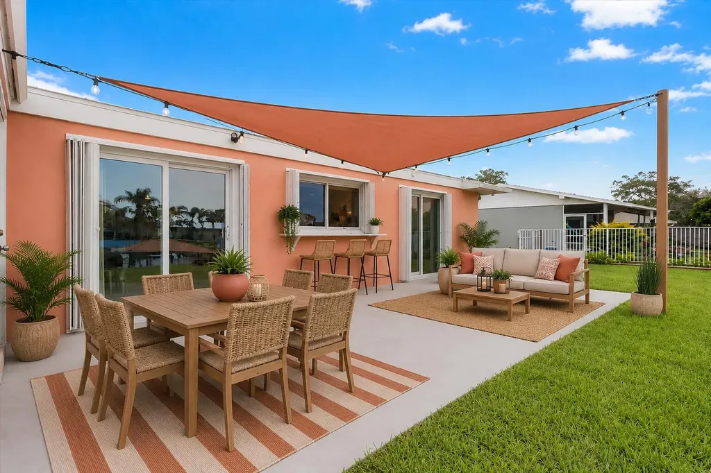 611 SE Harborview Drive Port St Lucie FL 34983