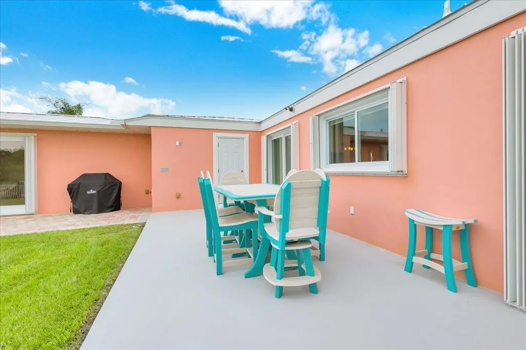 611 SE Harborview Drive Port St Lucie FL 34983