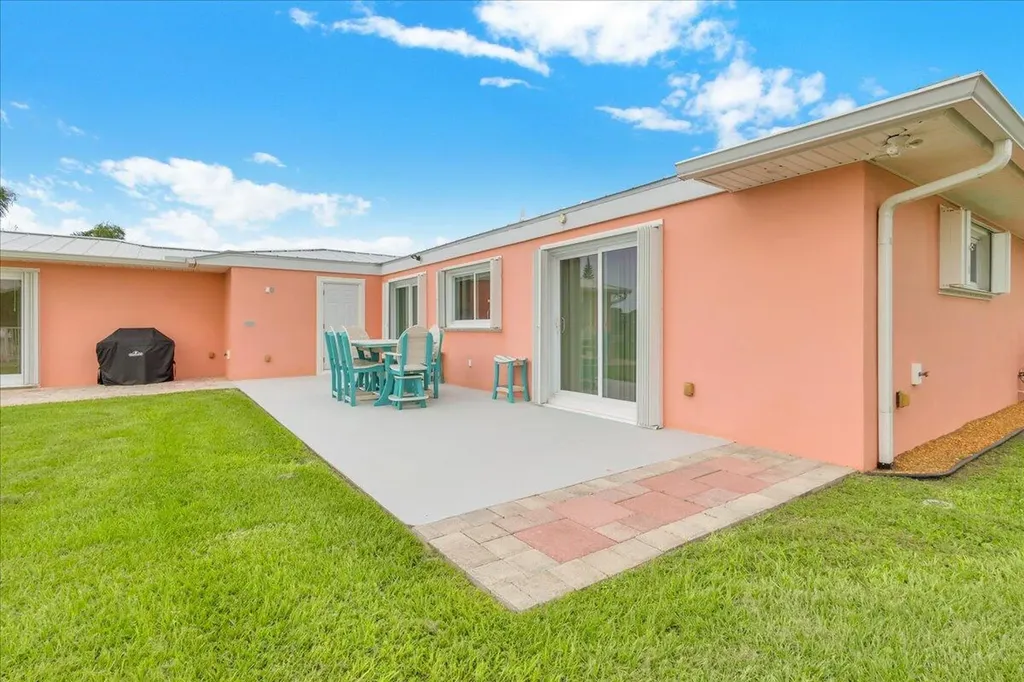 611 SE Harborview Drive Port St Lucie FL 34983