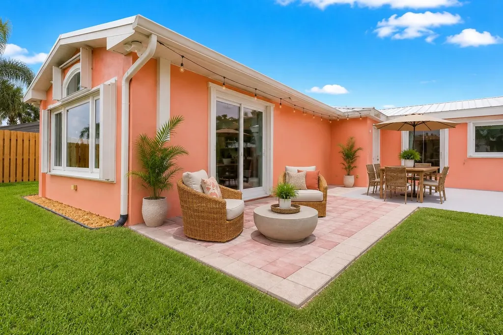 611 SE Harborview Drive Port St Lucie FL 34983