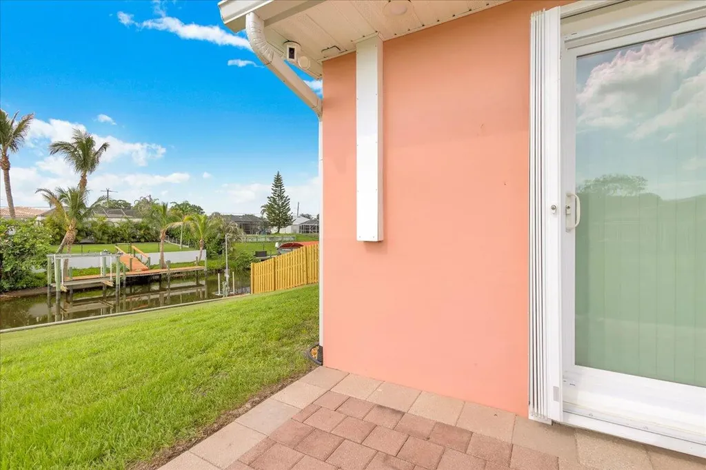 611 SE Harborview Drive Port St Lucie FL 34983