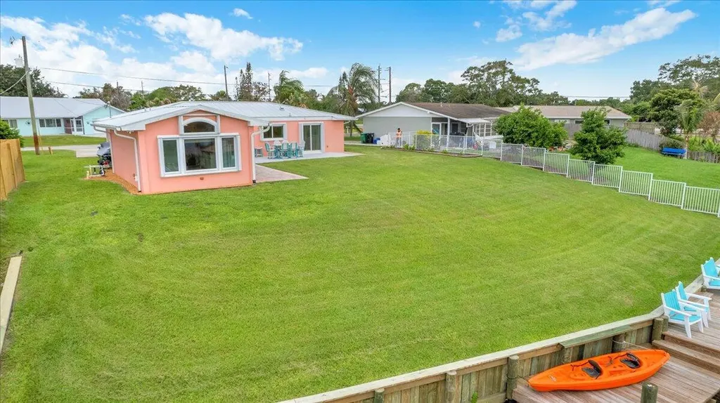 611 SE Harborview Drive Port St Lucie FL 34983