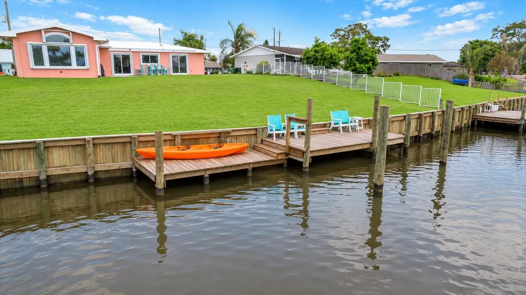 611 SE Harborview Drive Port St Lucie FL 34983
