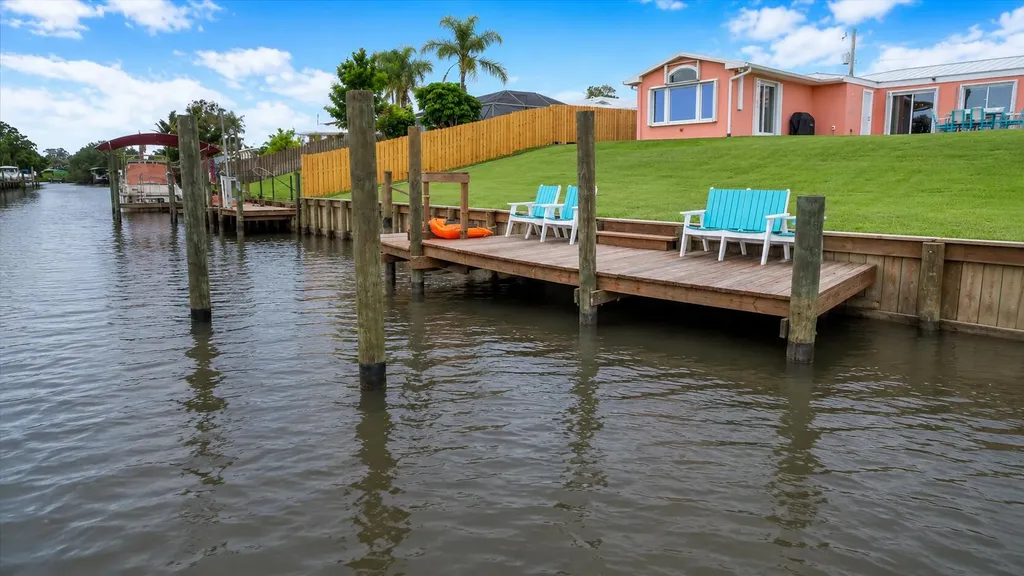 611 SE Harborview Drive Port St Lucie FL 34983