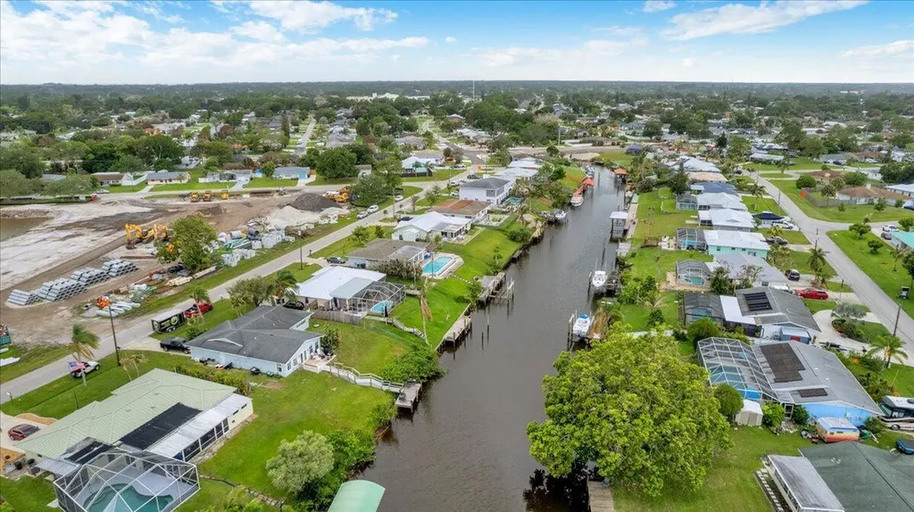 611 SE Harborview Drive Port St Lucie FL 34983