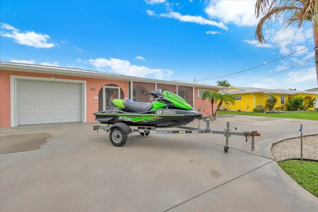 611 SE Harborview Drive Port St Lucie FL 34983