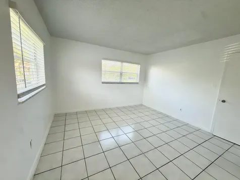 7643 NW 74th Avenue Tamarac FL 33321