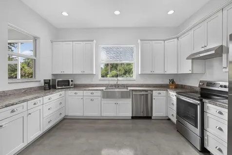 18842 93rd Road N The Acreage FL 33470