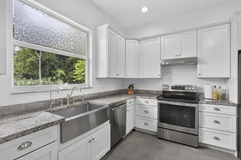18842 93rd Road N The Acreage FL 33470