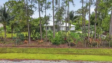 18842 93rd Road N The Acreage FL 33470