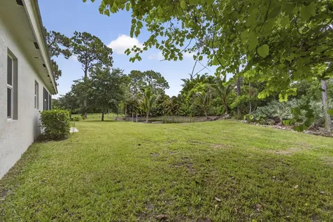 18842 93rd Road N The Acreage FL 33470