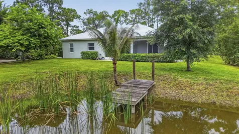 18842 93rd Road N The Acreage FL 33470