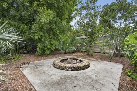 18842 93rd Road N The Acreage FL 33470