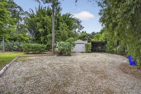 18842 93rd Road N The Acreage FL 33470
