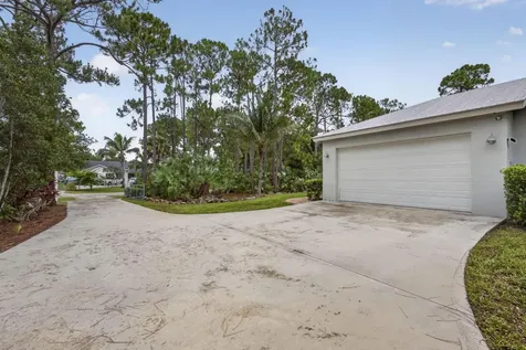 18842 93rd Road N The Acreage FL 33470