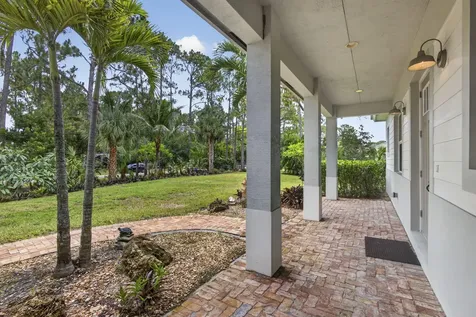 18842 93rd Road N The Acreage FL 33470