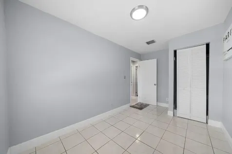 4527 NW 191st Terrace Miami Gardens FL 33055