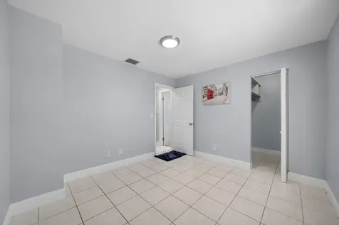 4527 NW 191st Terrace Miami Gardens FL 33055