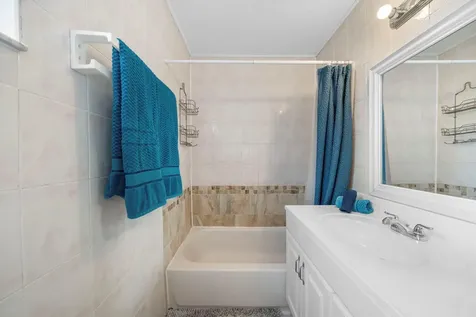 4527 NW 191st Terrace Miami Gardens FL 33055