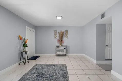4527 NW 191st Terrace Miami Gardens FL 33055