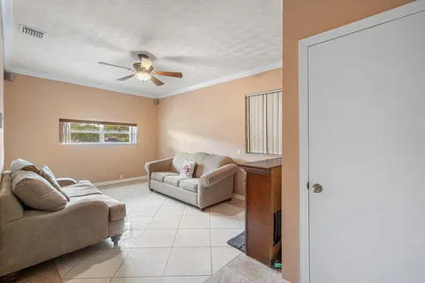3195 Emerson Avenue Palm Springs FL 33461