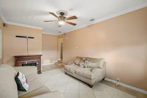3195 Emerson Avenue Palm Springs FL 33461
