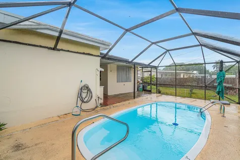 3195 Emerson Avenue Palm Springs FL 33461