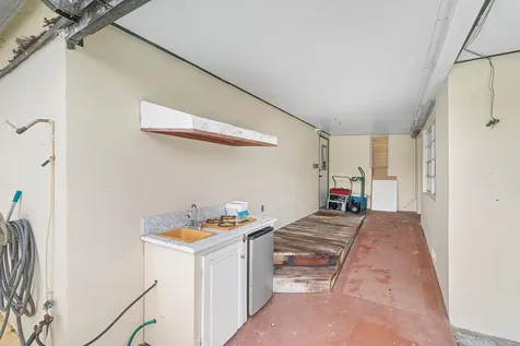 3195 Emerson Avenue Palm Springs FL 33461