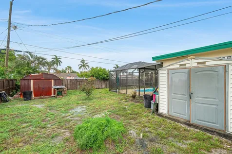 3195 Emerson Avenue Palm Springs FL 33461