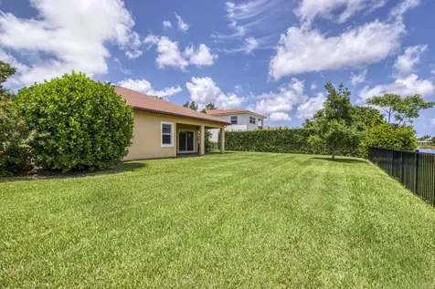 172 Manor Circle Jupiter FL 33458