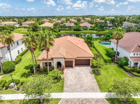 172 Manor Circle Jupiter FL 33458