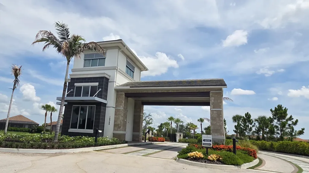 13486 SW Alejandro Court Port St Lucie FL 34987