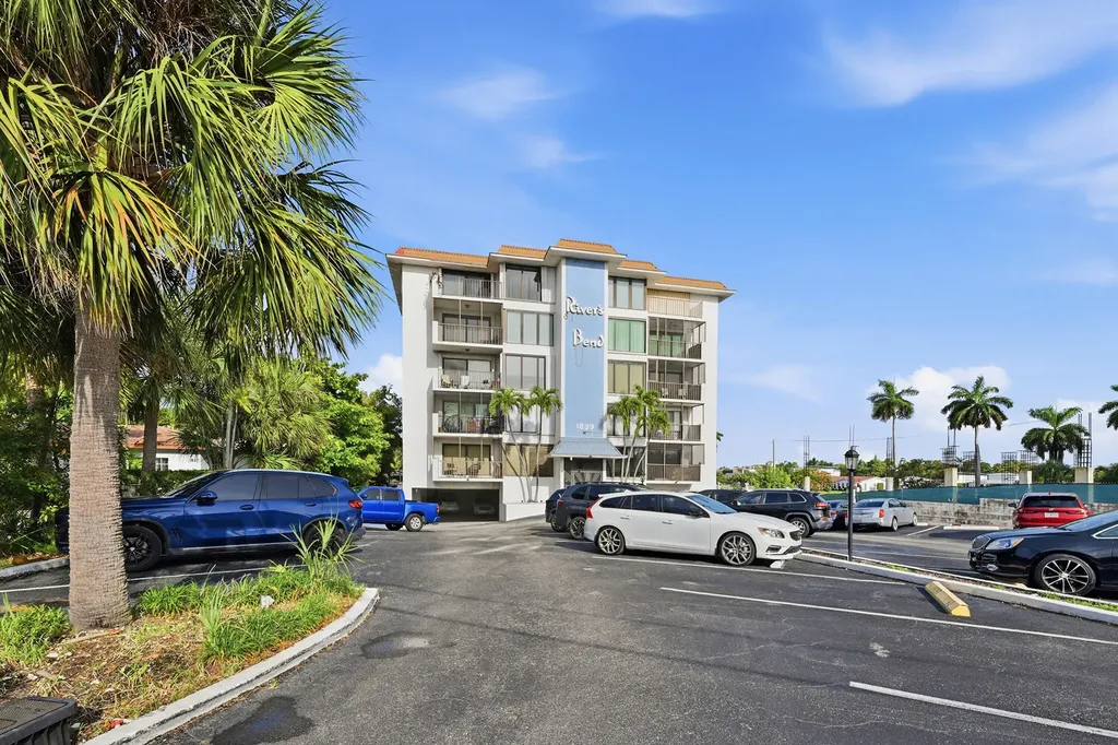 1839 Middle River Drive Fort Lauderdale FL 33305
