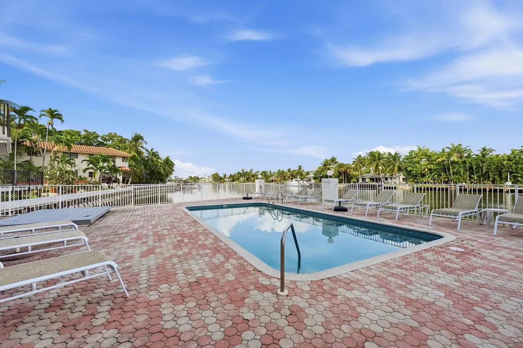 1839 Middle River Drive Fort Lauderdale FL 33305