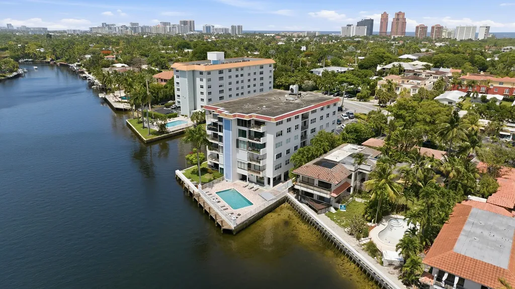 1839 Middle River Drive Fort Lauderdale FL 33305