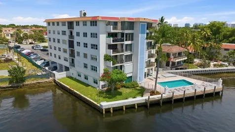 1839 Middle River Drive Fort Lauderdale FL 33305